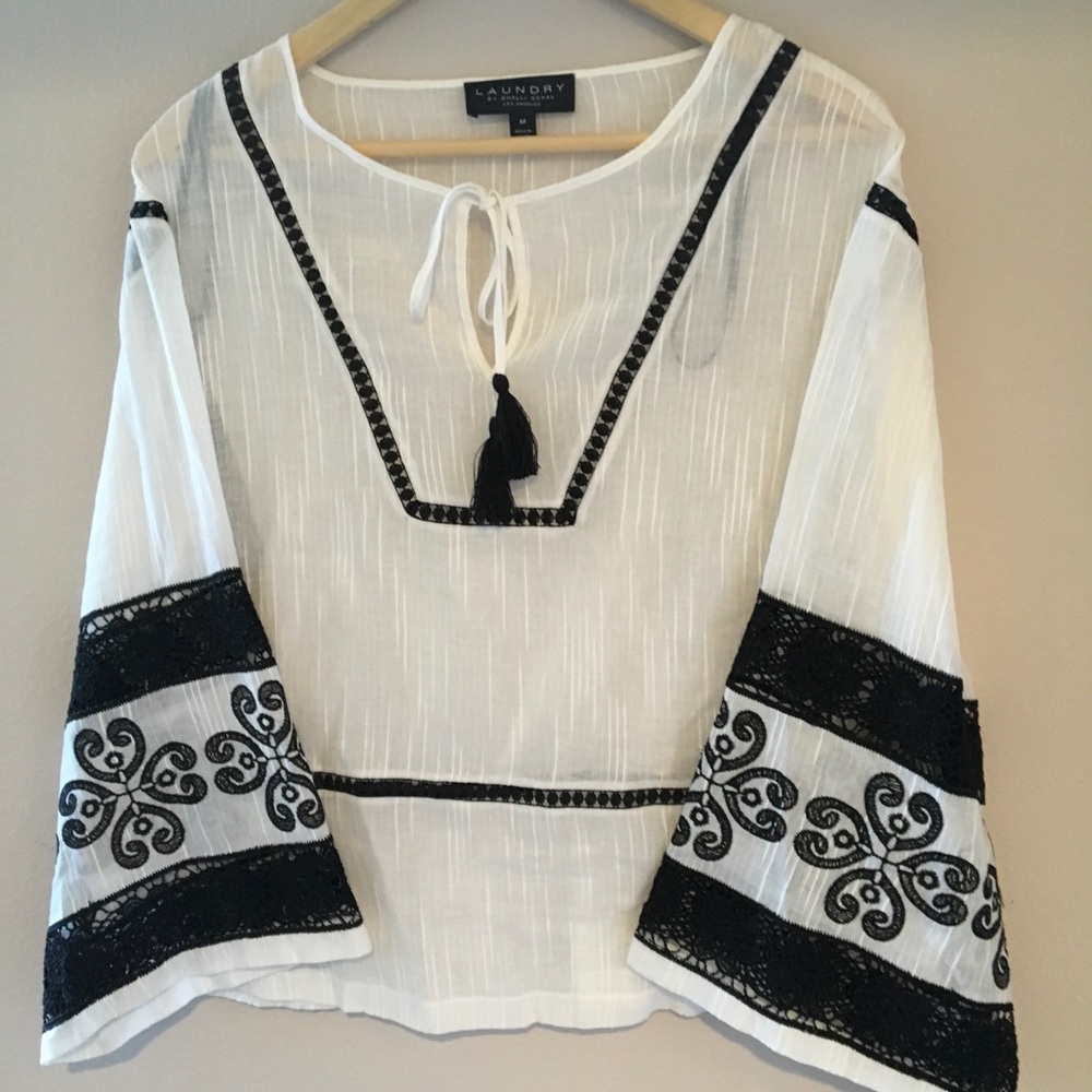 Peasant top black and white embroidery